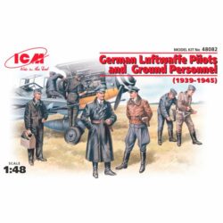 ICM48082 ICM German Luftwaffe Pilots and Ground Personnel (1939-1945) 1:48
